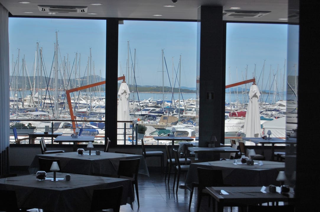 Restaurant mit Aussicht Hotel IN Biograd