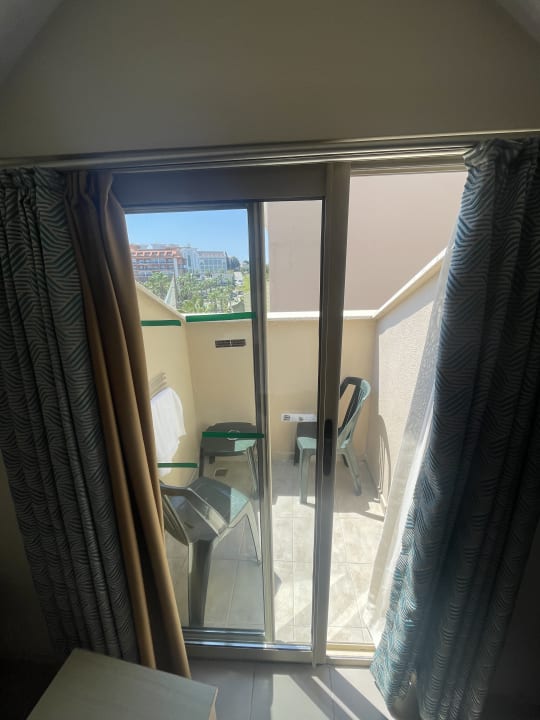 Zimmer Can Garden Resort