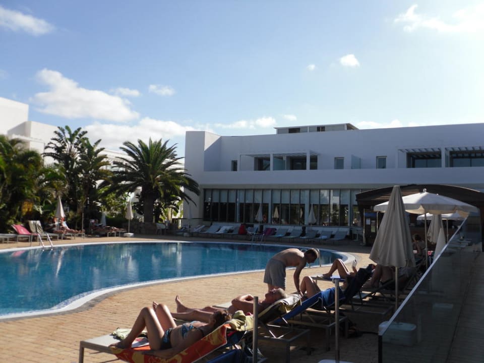 Pool mit Bar R2 Bahía Playa Design Hotel & Spa - Adults Only