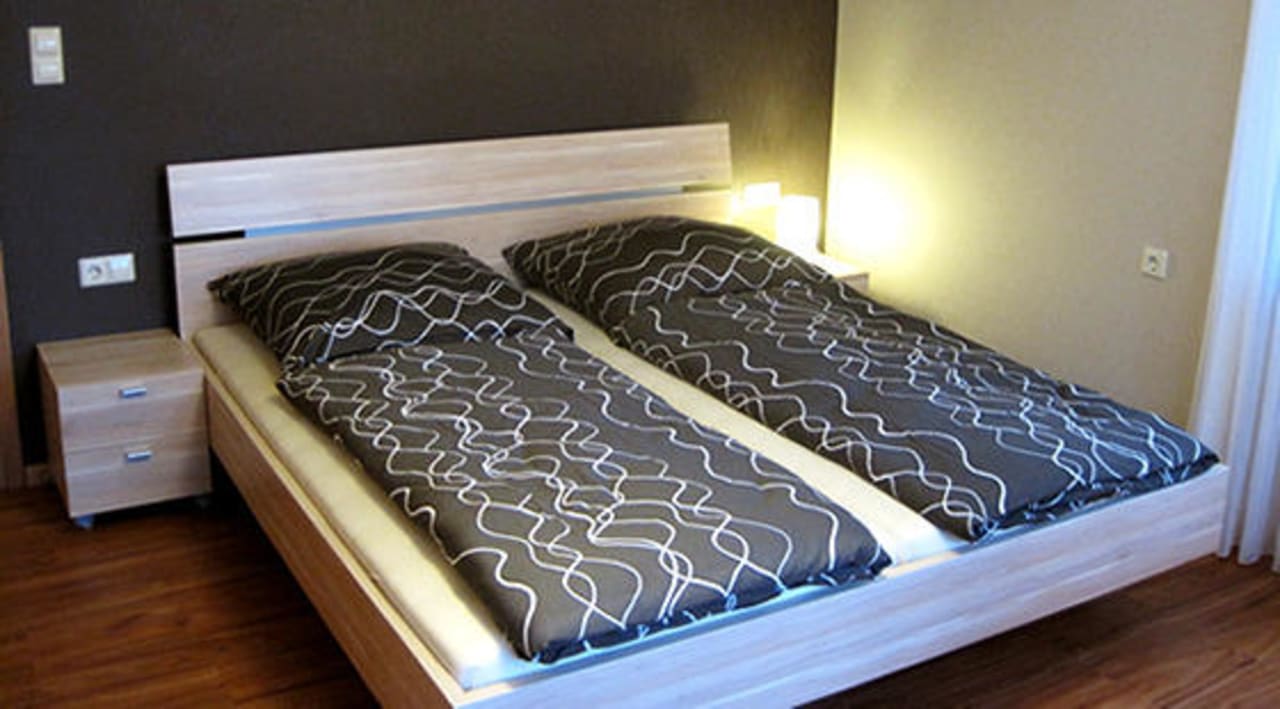 Schlafzimmer 1 Ferienwohnung Aurora