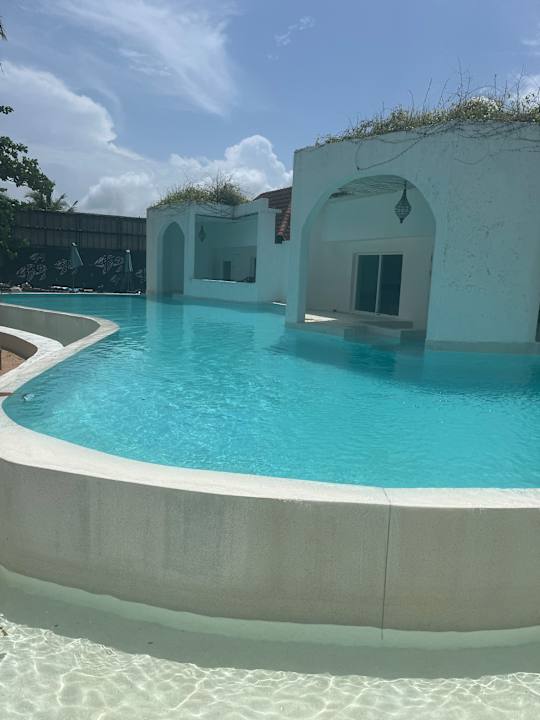 Pool Ocean Breeze Resort