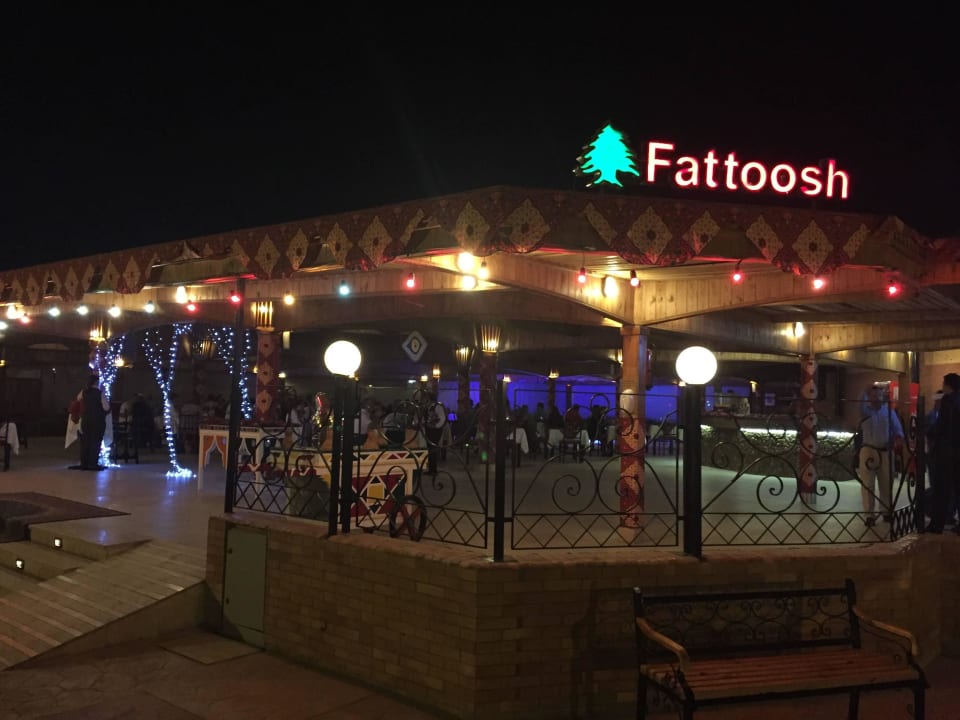 Das Fattooshrestaurant Desert Rose