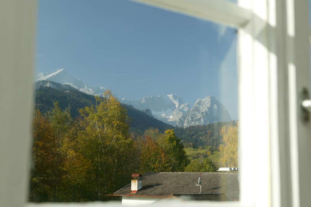 Ausblick auf Zugspitze, Alpspitze und Waxenstein Apartment Freiraum in den Alpen