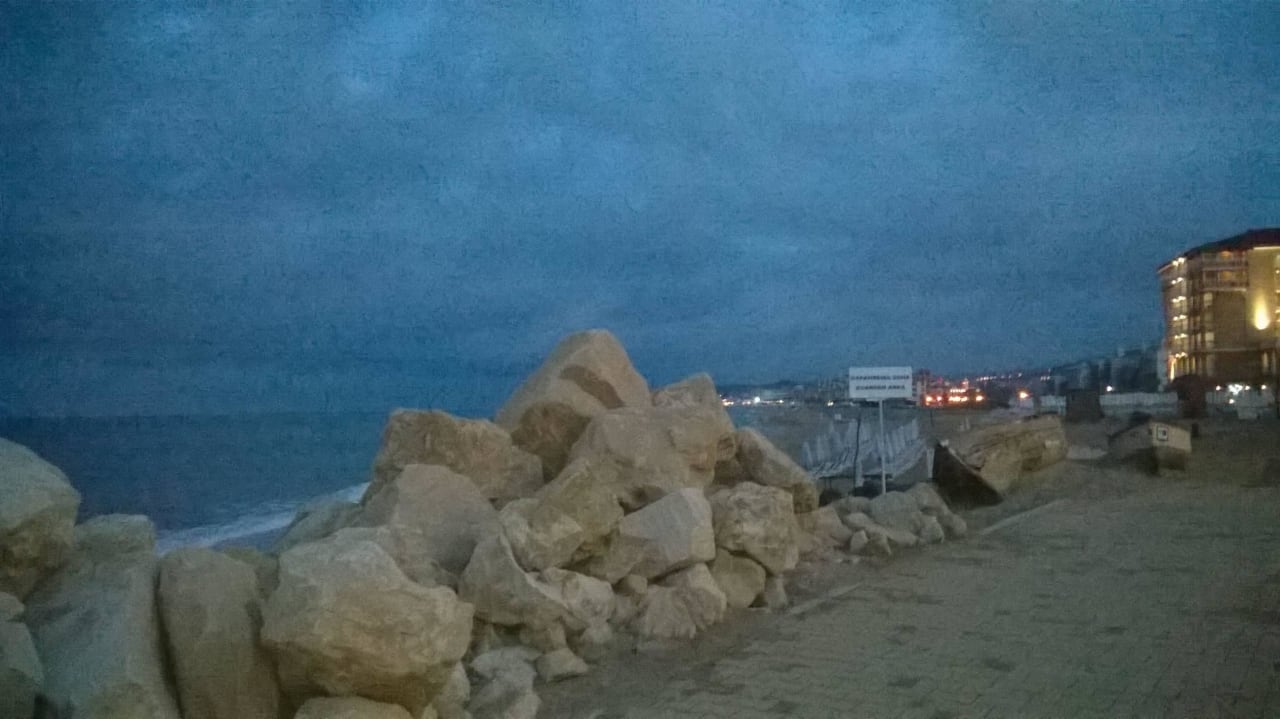 Przejście między aquaparkiem a hotelem Sol Luna Bay