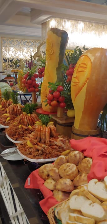 Gastro Side Royal Palace Hotel & Spa