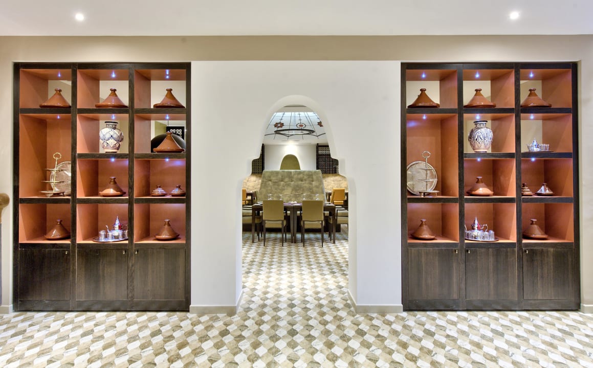 Tagine Restaurant - Moroccan & Indian Cuisine db San Antonio Hotel + Spa