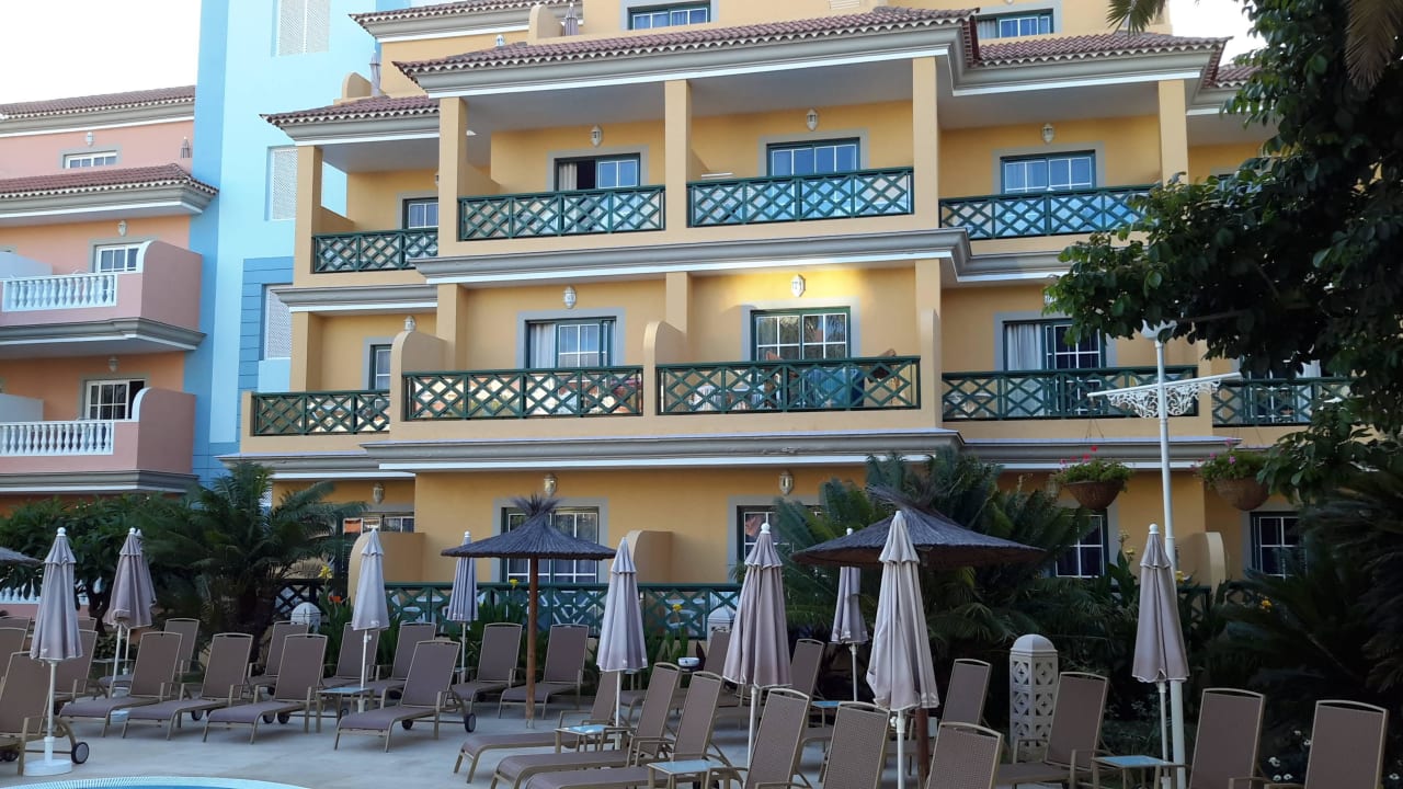 Zi. 209 (gelbe Fassade 1. OG ganz links) Hotel Riu Garoe