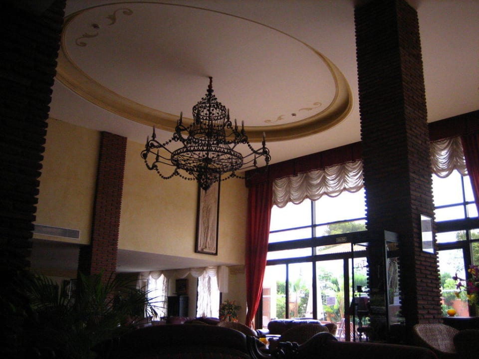 Eingangsbereich BlueBay Estepona Beach