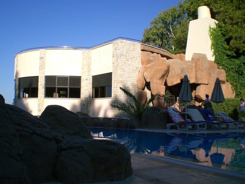 Oberer Pool und im Hintergrund Türkisches Restaur. Melas Holiday Village