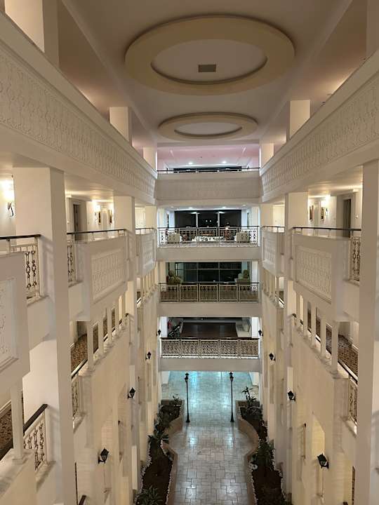 Lobby Alba Queen Hotel