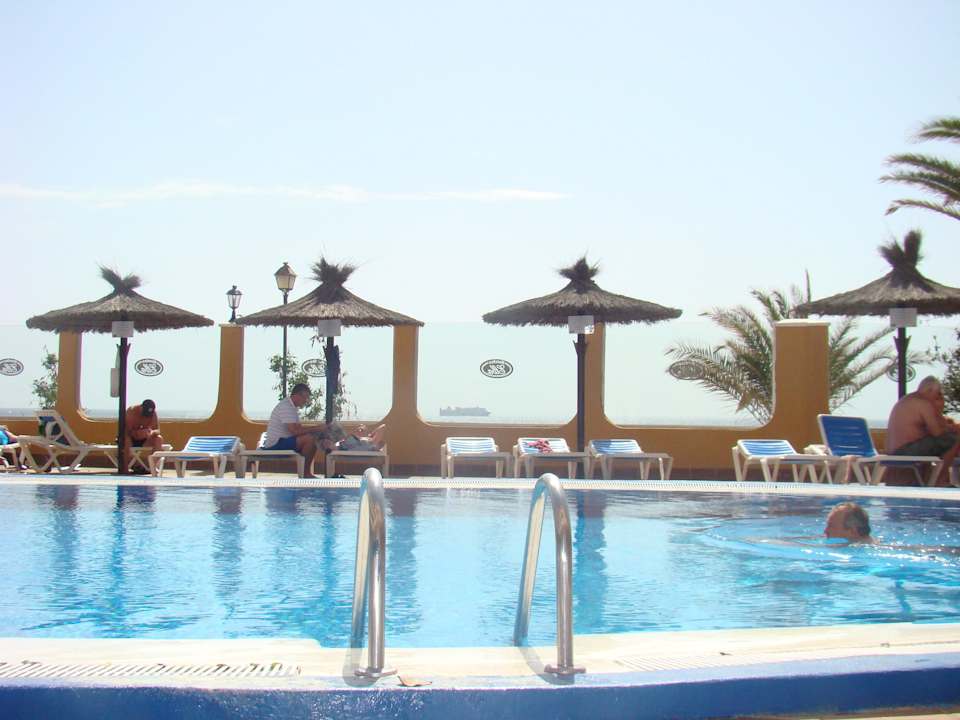 Basen główny Elba Castillo San Jorge & Antigua Suite Hotel