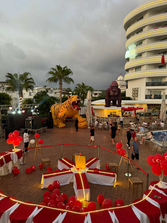 Gastro Laguna Beach Alya Resort & Spa Hotel