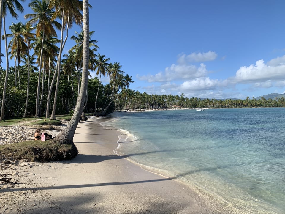 Strand Wyndham Alltra Samana