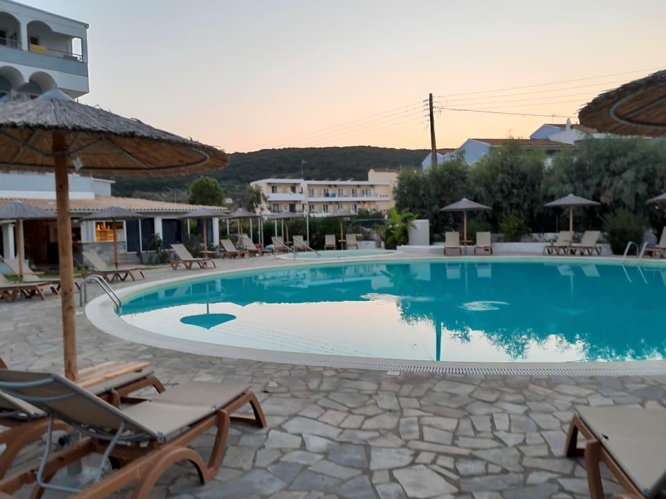 Pool Hotel Albatros