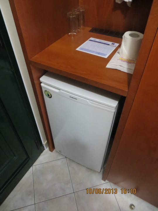 Minikühlschrank Blue Dolphin Resort Hotel