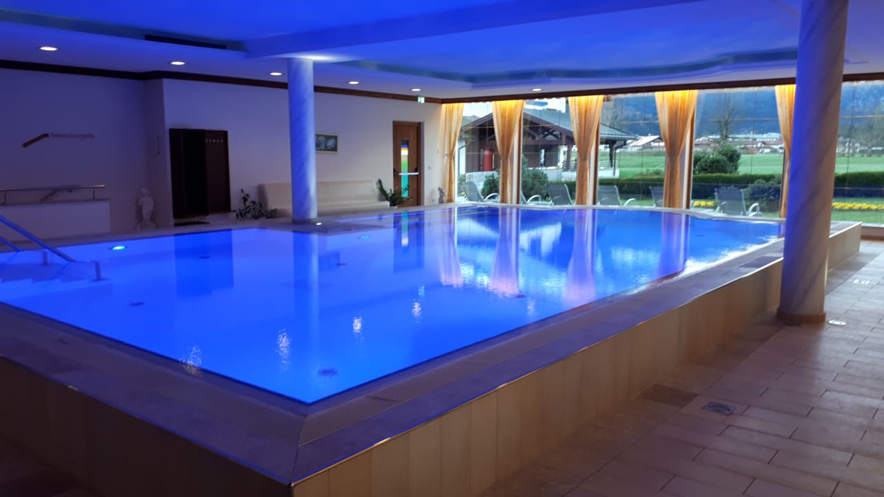 Pool Wellnesshotel Zechmeisterlehen