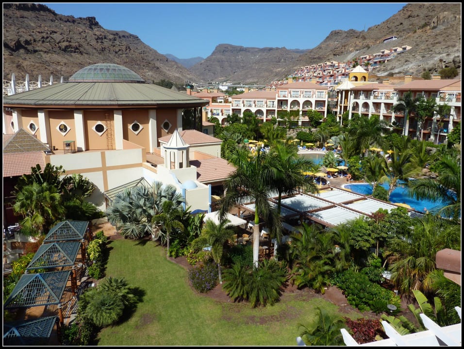 Blick aufs Hauptgebäude Hotel Cordial Mogán Playa