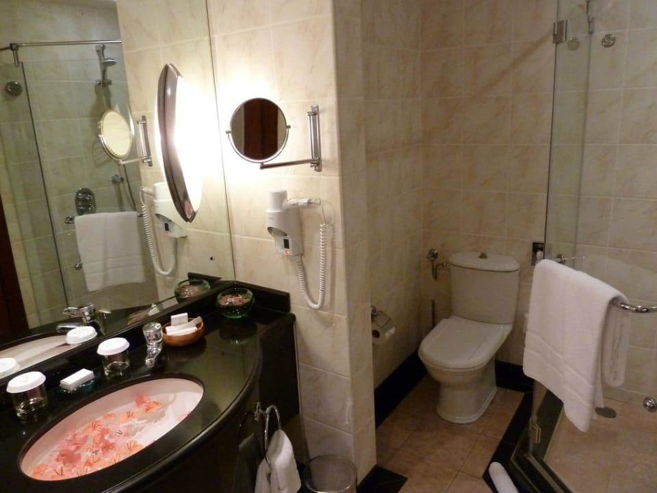 Bad Hilton Mauritius Resort & Spa