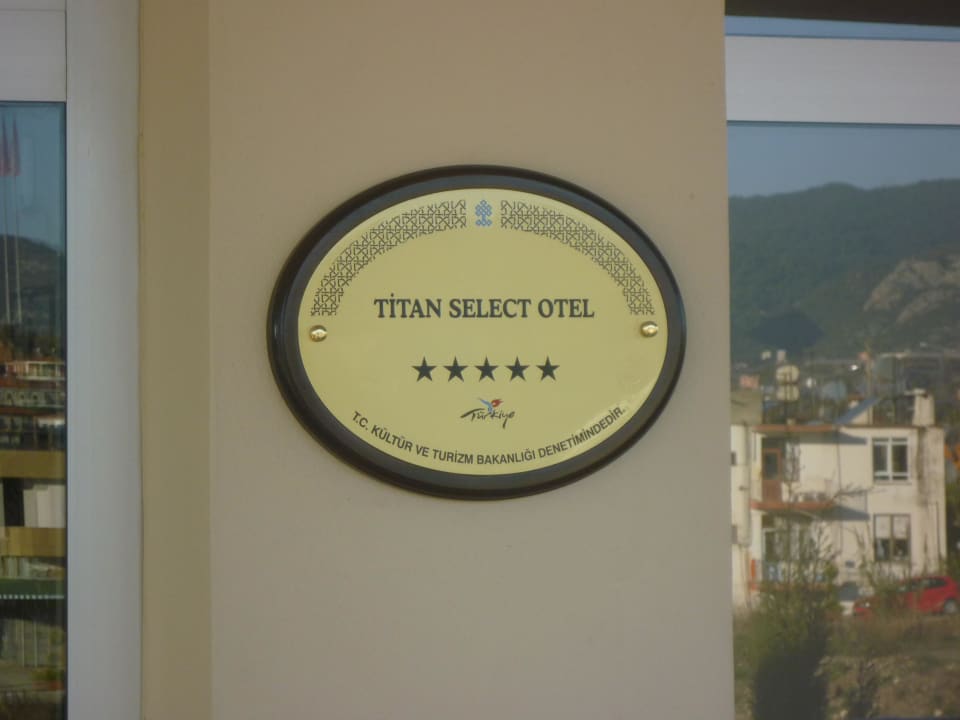 Titan Solivia Hotel
