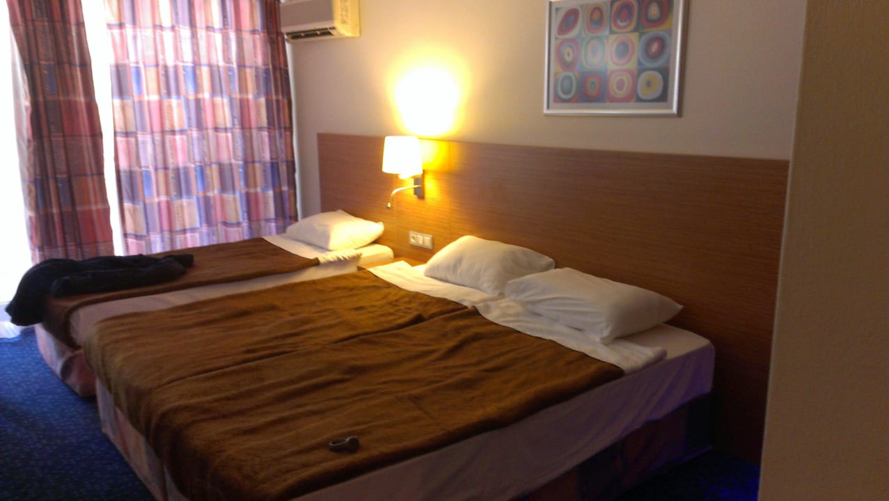 Zimmer Hotel Grand Efe