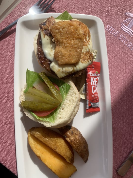 Strand Side Story Resort & Spa