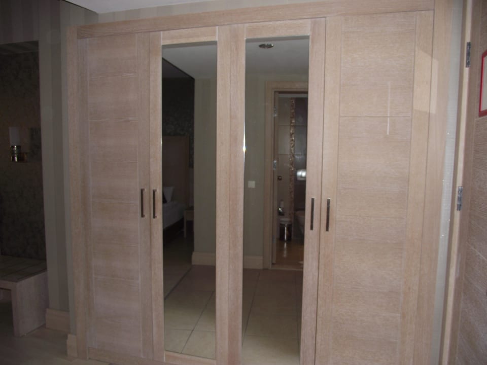 Wandschrank Hotel Sultan of Side