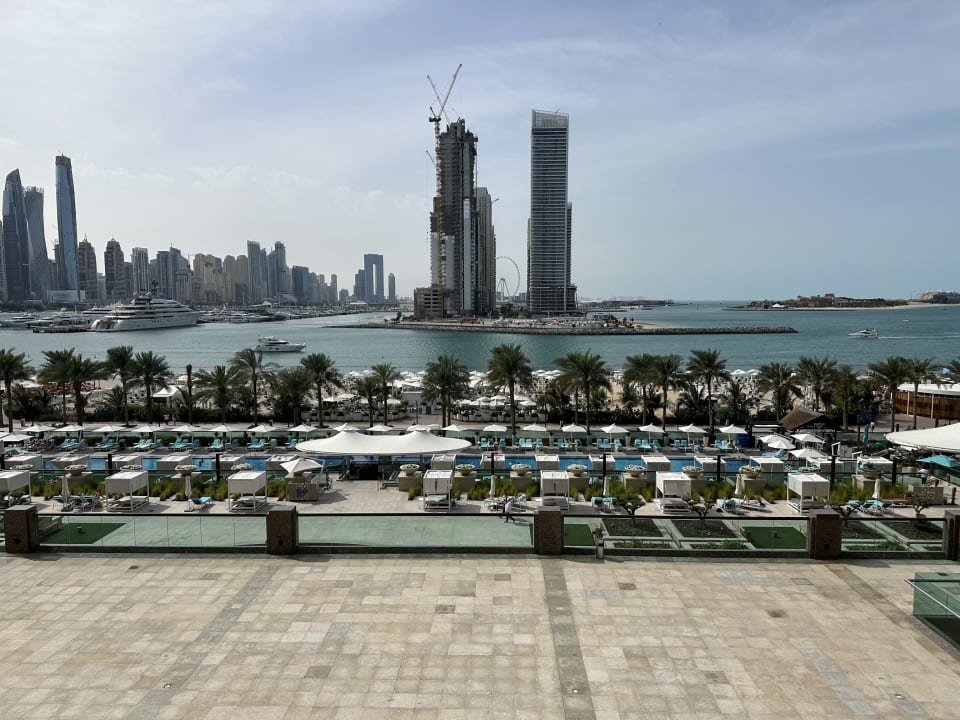 Außenansicht Hilton Dubai Palm Jumeirah
