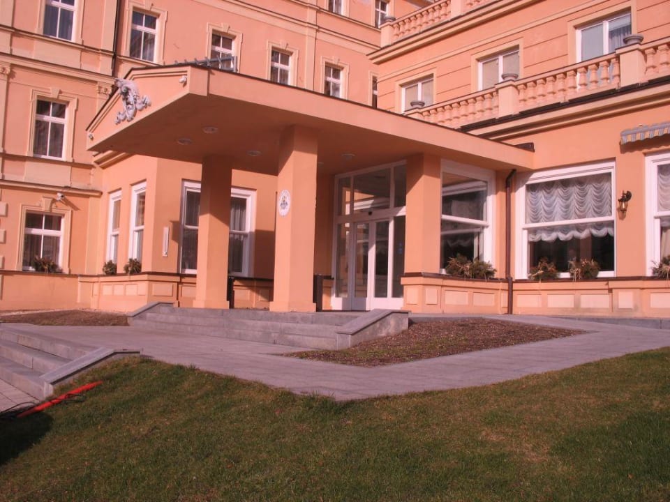 Eingang Rampe 1 Hotel Richmond