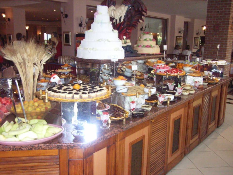 Buffet Alba Resort Hotel