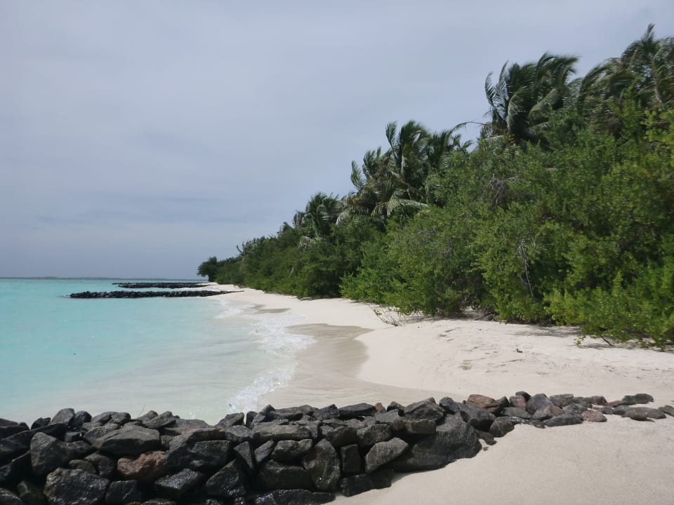 Strand Embudu Village