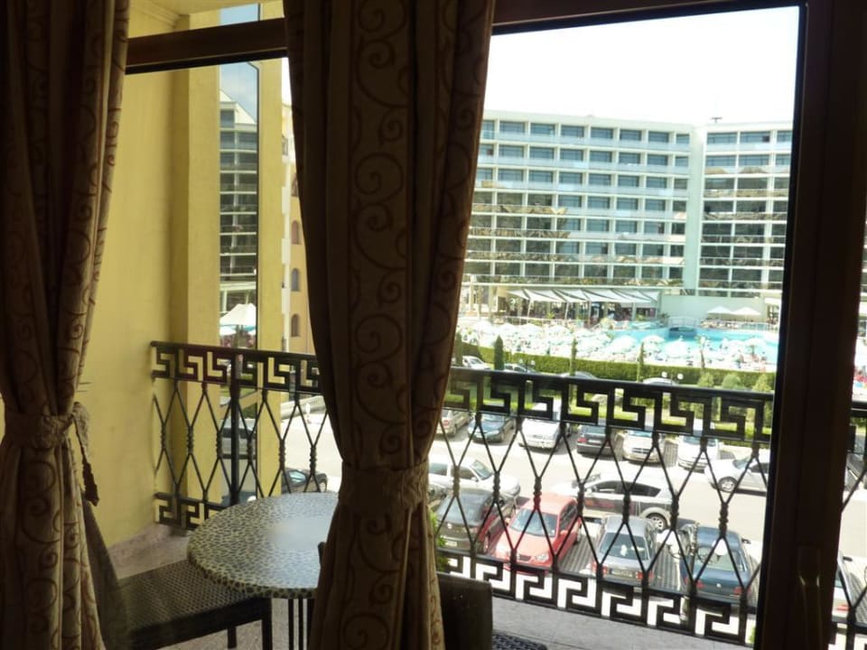 Ausblick auf das Hotel gegenüber Imperial Palace Hotel