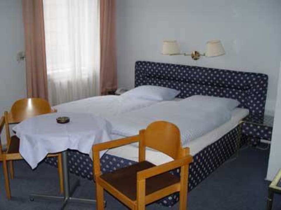 Zimmer Hotel Pension Astra