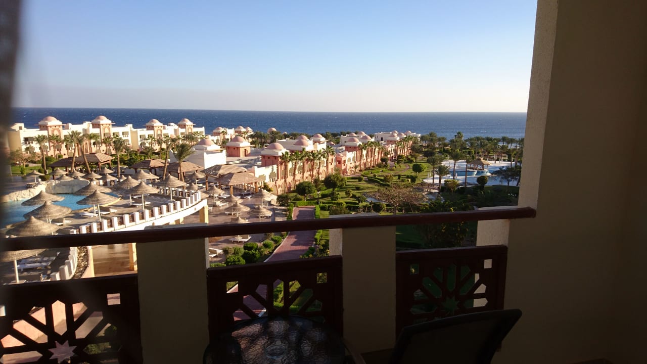 Ausblick Serenity Alpha Beach