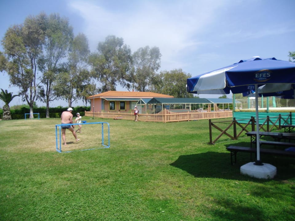 Kleiner Fussballplatz Asteria Family Resort Side