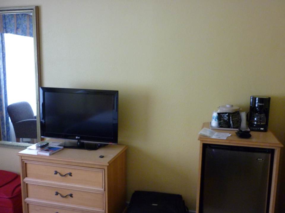 TV Wyndham Garden Hotel Fort Myers Beach