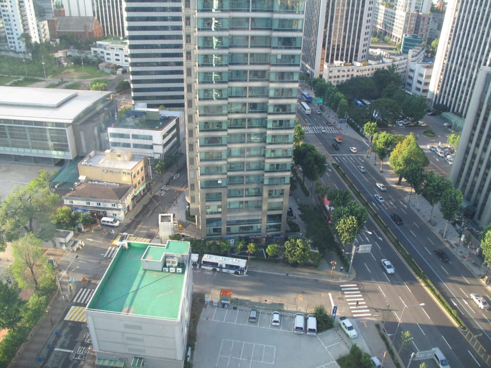 Blick aus dem Fenster Hotel Vabien Suites II Residence