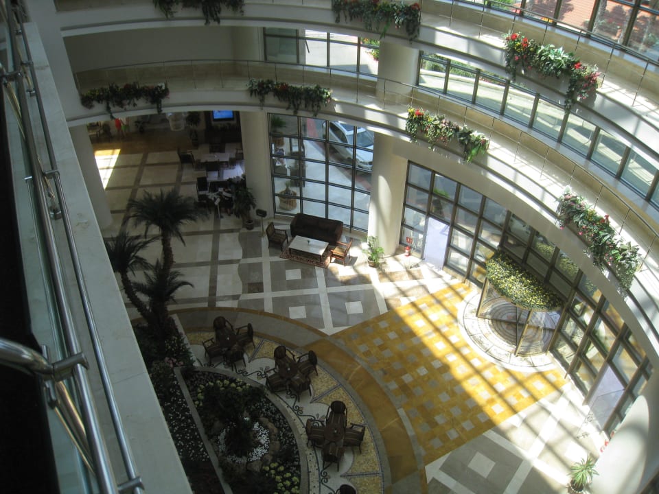 Pohled ze třetího patra Saphir Resort & Spa