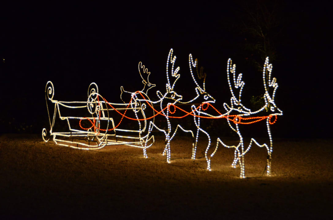 Deko vor dem Hotel Steigenberger Aqua Magic