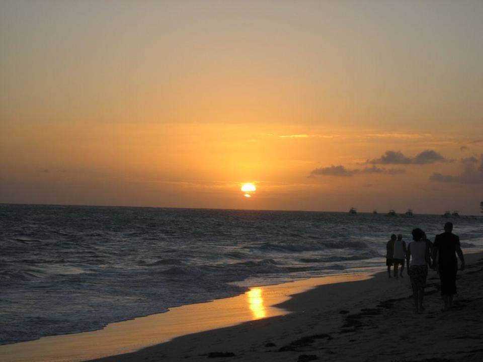 Sonnenaufgang am Strand Grand Palladium Select Bávaro Resort & Spa