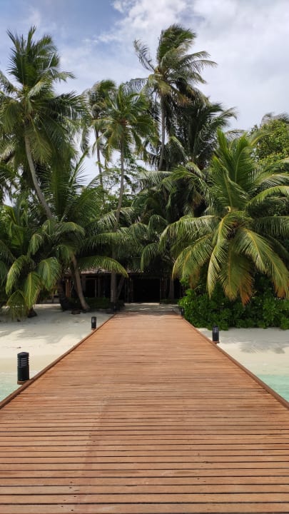 Außenansicht Vilamendhoo Island Resort & Spa