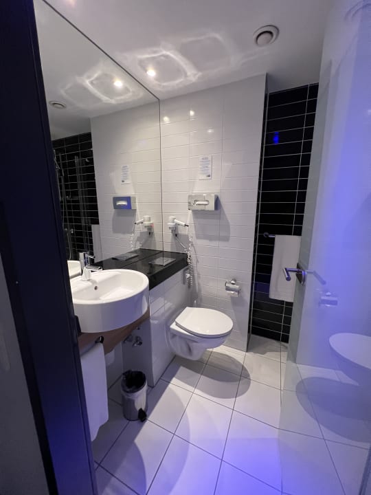 Zimmer Holiday Inn Express Bremen - Airport