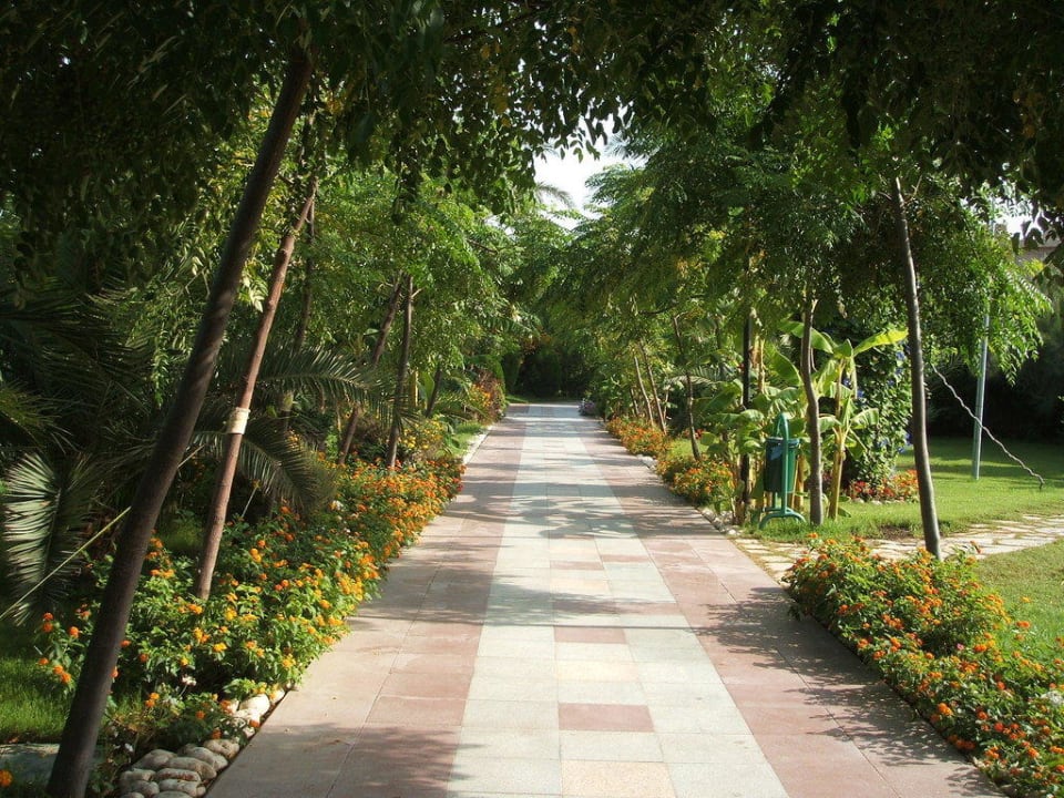 Auf dem Weg zum Strand Belek Beach Resort Hotel