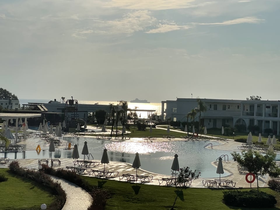 Ausblick Asterias Beach Resort