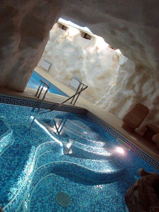 Grotte in der Pool-Anlage Hotel Kleopatra VIP