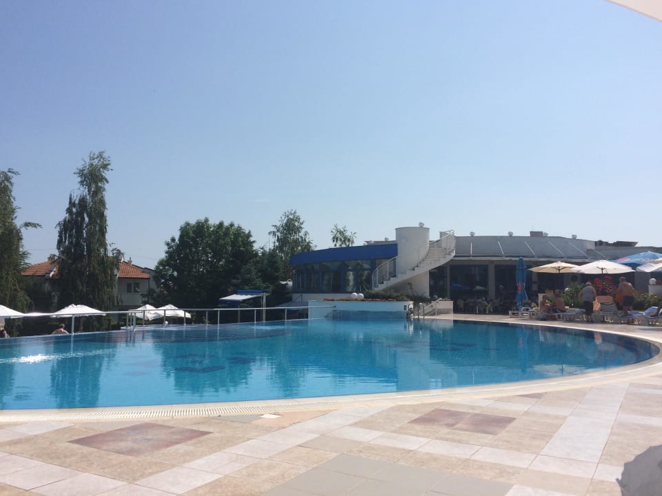 Pool Sineva Park
