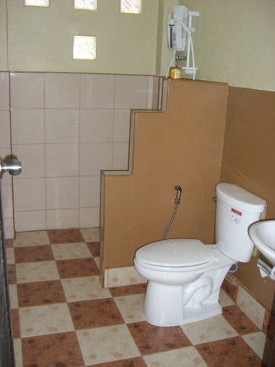 Bad Hotel Lanta Castaway Resort