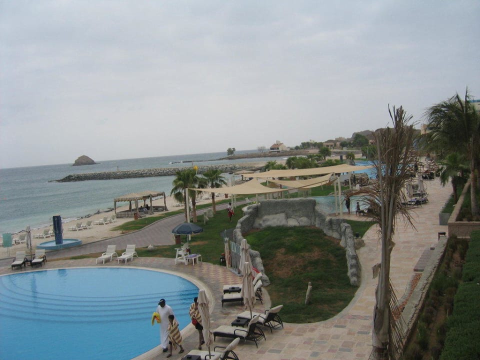 Poolanlage Radisson Blu Resort Fujairah