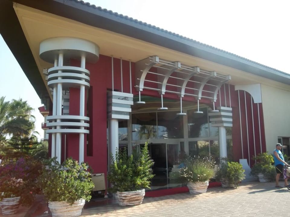 Eingang Hotel Orfeus Park