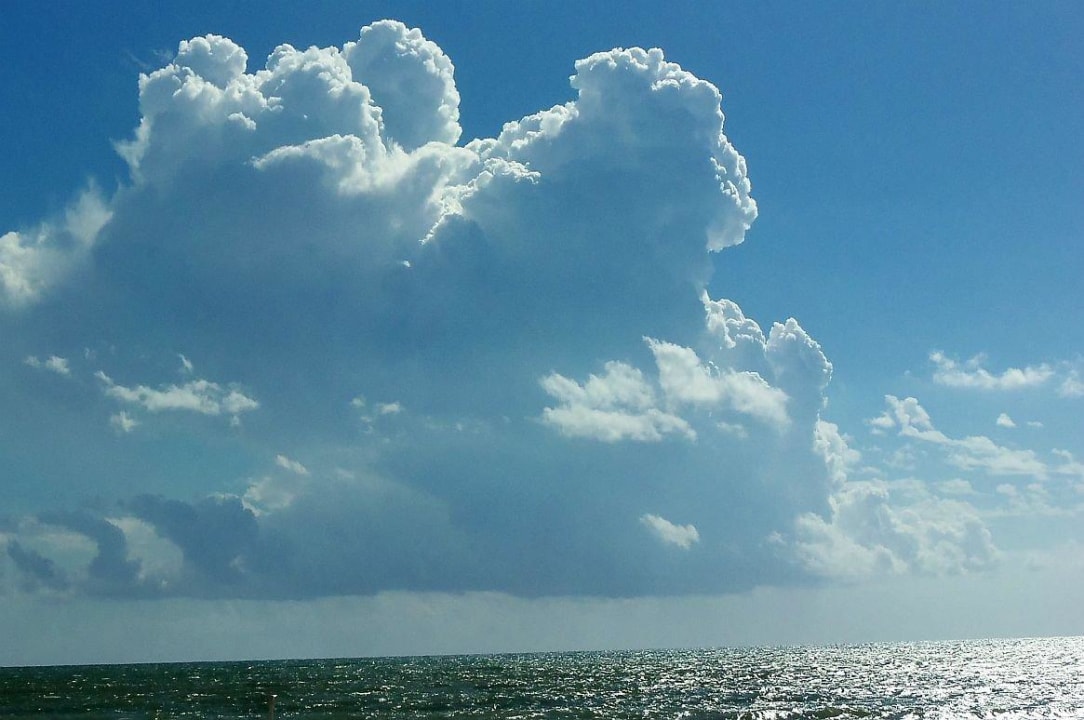 Wolkenbildung Hotel Yetkin