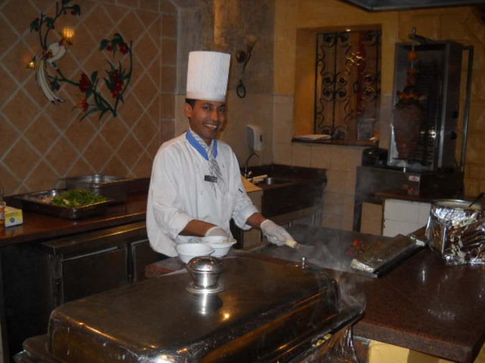 Was gibt es denn heute leckeres? Pickalbatros Alf Leila Wa Leila Resort - Neverland Hurghada